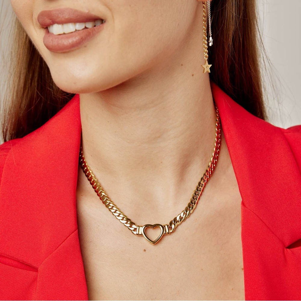 Golden Heart Statement Necklace 18K GOLD PLATED STAINLESS STEEL